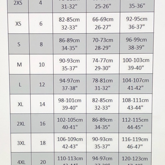 LONDON JEAN High Rise Cuffed Denim Shorts | Vintage-Inspired Jean Shorts - Picture 8 of 9